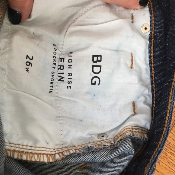 BDG high rise denim shortie size 26 - Picture 3 of 3